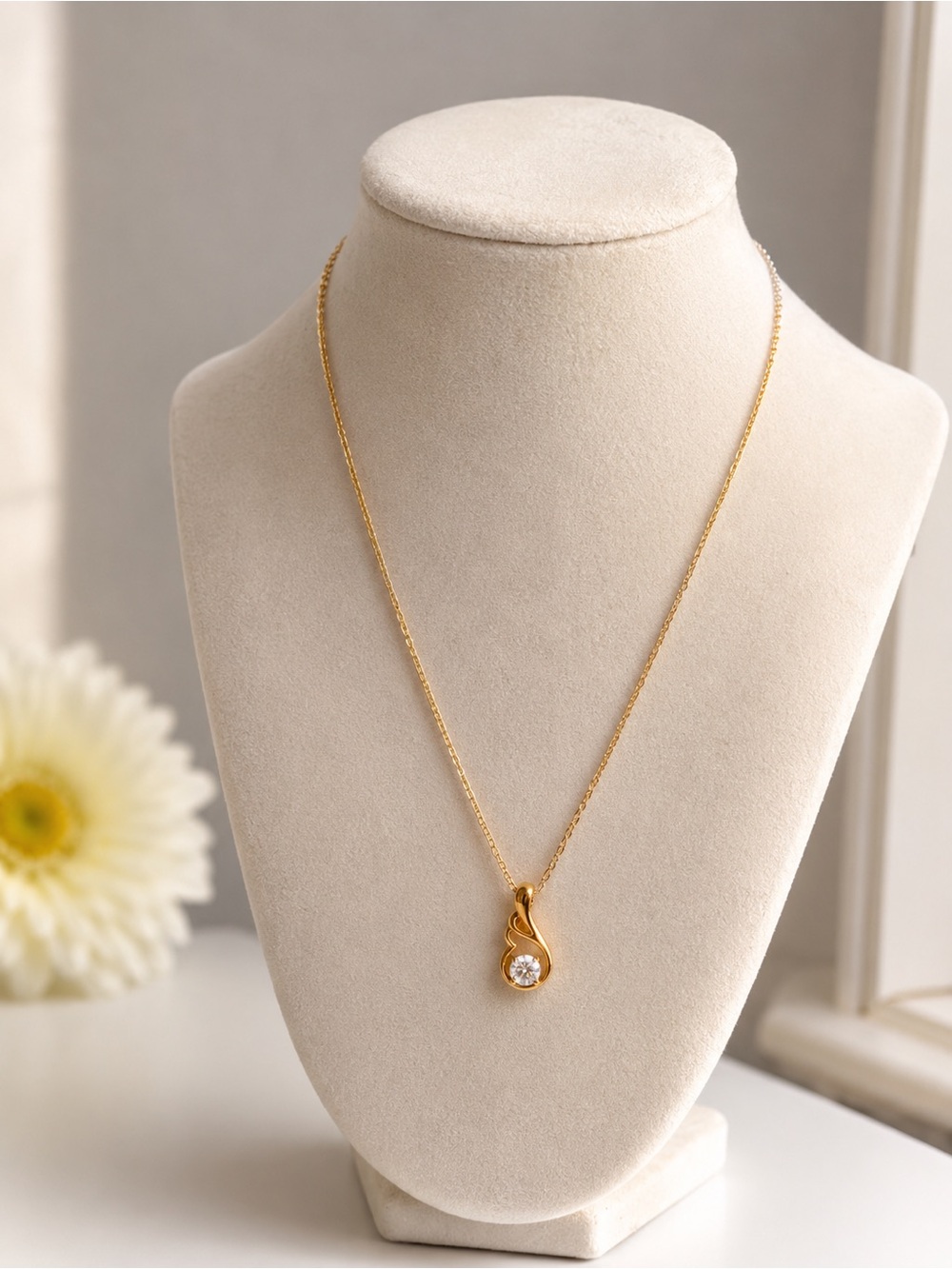 Gold Teardrop Necklace Cubic Zirconia Pendant Minimal Elegant Jewelry